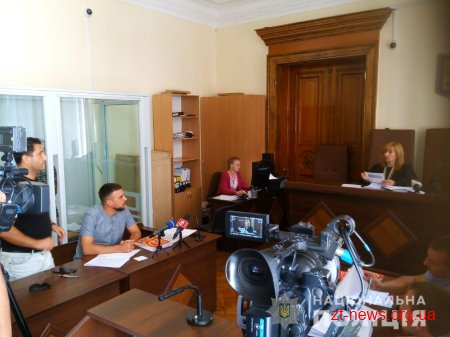 Підозрюваного у розбійному нападі на поліцейських охорони взято під варту