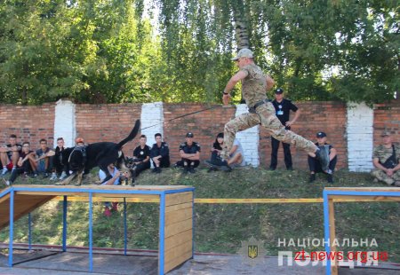 У Житомирі триває відкритий чемпіонат НПУ з багатоборства кінологів