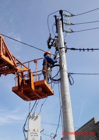В с. Вереси встановлюють енергозберігаючі ліхтарі