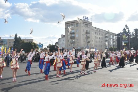16 військових духових оркестрів пройшлися вулицями Житомира