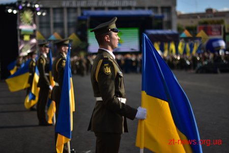 16 військових духових оркестрів пройшлися вулицями Житомира