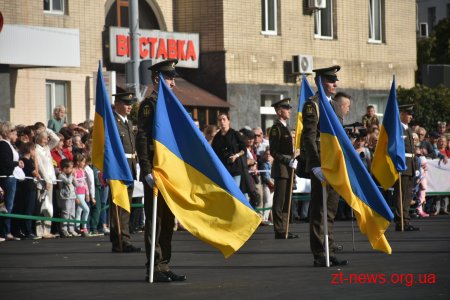 16 військових духових оркестрів пройшлися вулицями Житомира