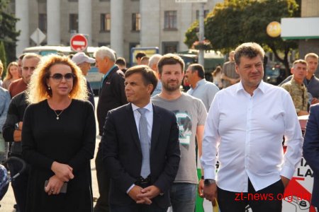 16 військових духових оркестрів пройшлися вулицями Житомира