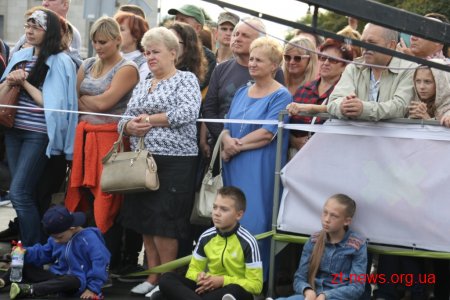 16 військових духових оркестрів пройшлися вулицями Житомира
