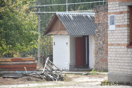 Голова ОДА у Коростені проінспектував стан ремонту місцевої школи