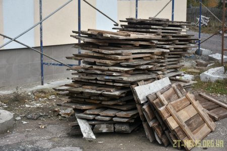 Голова ОДА у Коростені проінспектував стан ремонту місцевої школи