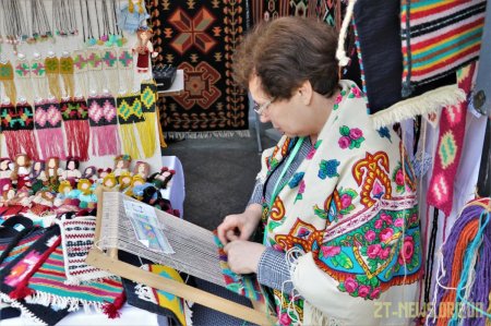 На Михайлівській розпочався ярмарок, де продають білоруську та українську продукцію