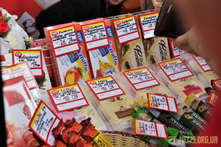 На Михайлівській розпочався ярмарок, де продають білоруську та українську продукцію