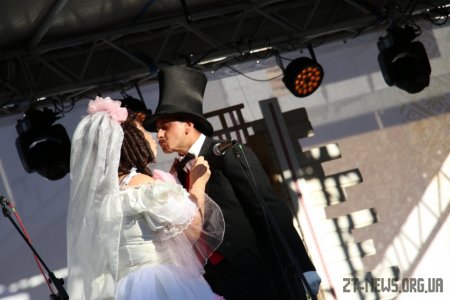 У Житомирі відгуляли Покровське весілля