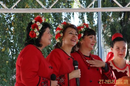 У Житомирі відгуляли Покровське весілля