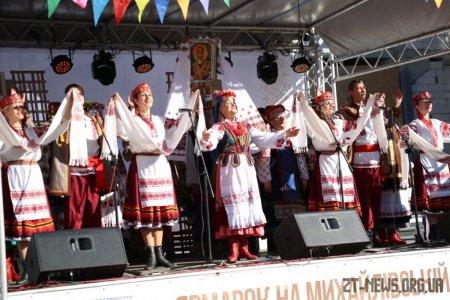 У Житомирі відгуляли Покровське весілля