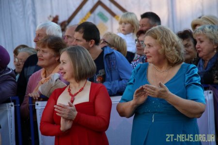 У Житомирі відгуляли Покровське весілля