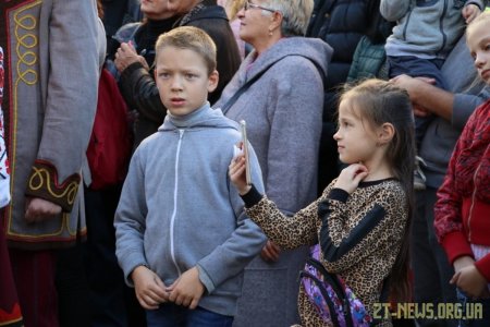 У Житомирі відгуляли Покровське весілля