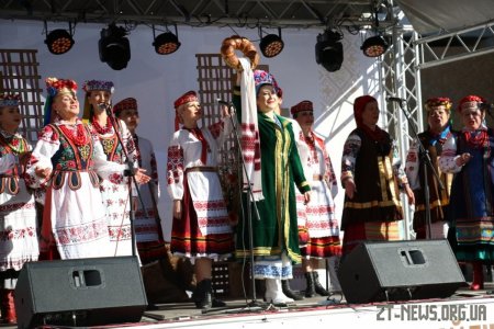 У Житомирі відгуляли Покровське весілля