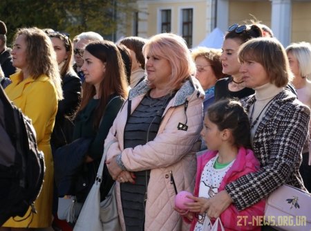 У Житомирі відгуляли Покровське весілля