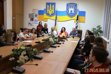 У Житомирі презентували мобільний додаток для власників тварин «Річчі»