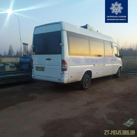 На Житомирщині п'яний водій маршрутки намагався відкупитись від поліцейських