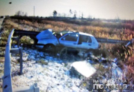 На трасі Київ-Ковель Volkswagen Golf вилетів у кювет - водій заснув за кермом