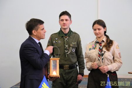 До Житомира привезли Вифлеємський вогонь миру