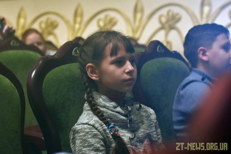 400 дітей з усіх районів області завітали на передноворічне свято