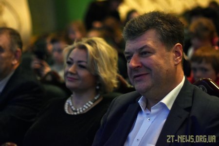 400 дітей з усіх районів області завітали на передноворічне свято