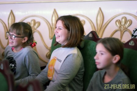 400 дітей з усіх районів області завітали на передноворічне свято