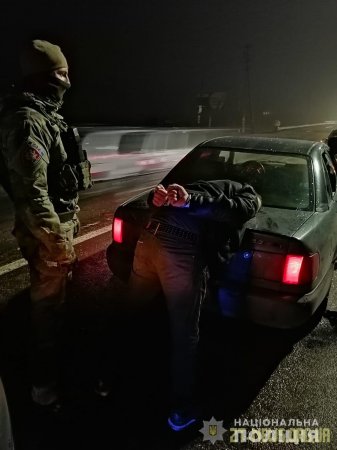 На Житомирщині оперативники затримали групу гастролерів-домушників
