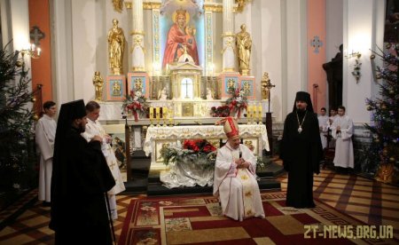 Єпископу Яну Пурвінському вручено відзнаку «Почесний громадянин міста Житомира»