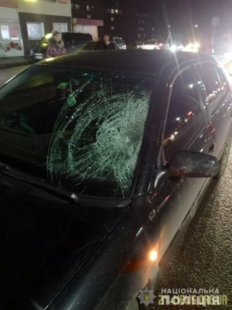 У Коростишеві під колесами автомобіля загинула жінка