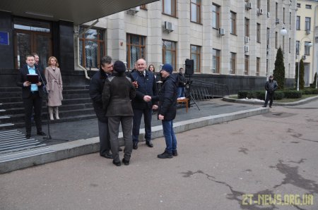 Сільські амбулаторії Житомирщини отримали 18 сучасних автомобілів