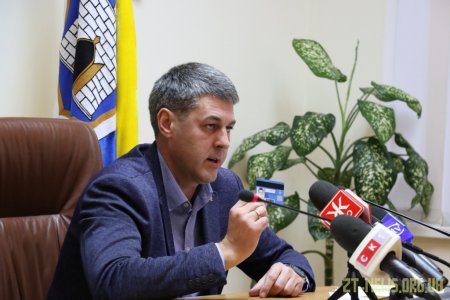 Житомиряни почали активніше користуватися безготівковим розрахунком у громадському транспорті