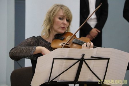 У міській раді відбувся благодійний бал на підтримку людей поважного віку