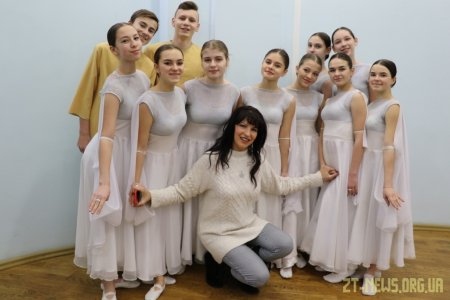 У міській раді відбувся благодійний бал на підтримку людей поважного віку