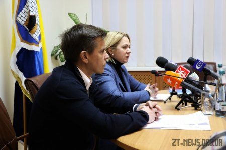 У Житомирі 6 сімей внутрішньо переміщених осіб отримали ключі від квартир