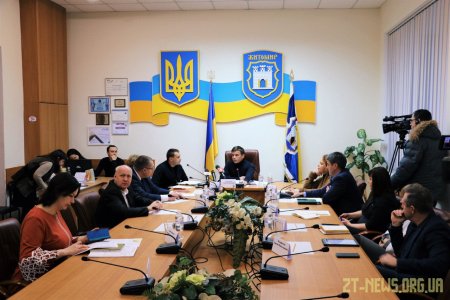 Школярі у міському транспорті платитимуть за проїзд 3 грн без обмеження у часі