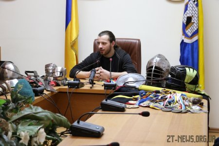 У Житомирі відкрили школу історичного фехтування