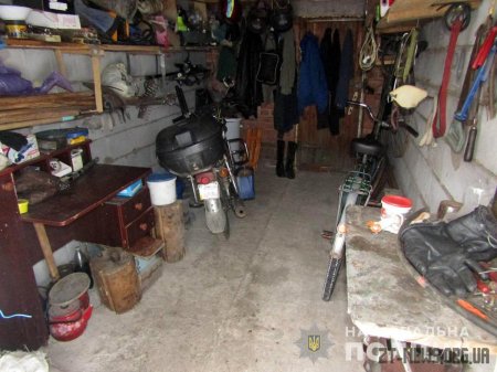 На Житомирщині поліцейські зупинили п'яного чоловіка на краденому мопеді