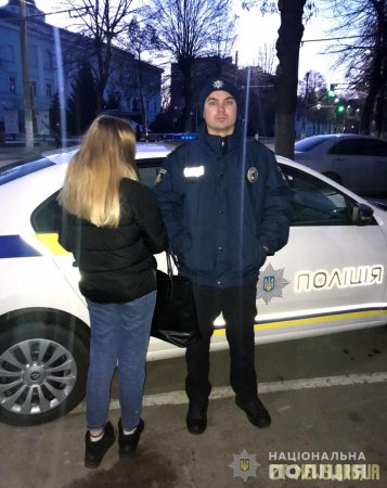 На вихідних поліцейські встановлювали місце знаходження двох дівчат