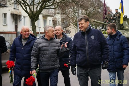 Урочистою ходою та покладанням квітів в Житомирі вшанували пам'ять воїнів-інтернаціоналістів