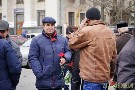 Урочистою ходою та покладанням квітів в Житомирі вшанували пам'ять воїнів-інтернаціоналістів