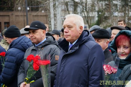 Урочистою ходою та покладанням квітів в Житомирі вшанували пам'ять воїнів-інтернаціоналістів
