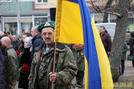 Урочистою ходою та покладанням квітів в Житомирі вшанували пам'ять воїнів-інтернаціоналістів