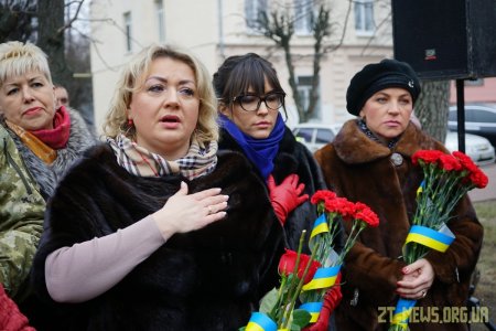 Урочистою ходою та покладанням квітів в Житомирі вшанували пам'ять воїнів-інтернаціоналістів