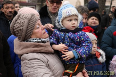 Урочистою ходою та покладанням квітів в Житомирі вшанували пам'ять воїнів-інтернаціоналістів