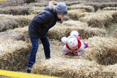 У Гідропарку розпочалися гуляння «Залицяння до Весни»