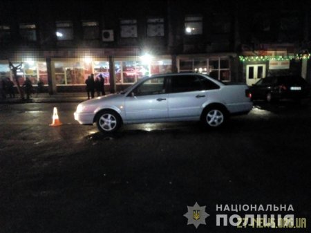 В Радомишлі водій автомобіля «Volkswagen Passat» збив пішохода