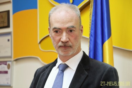 Житомирській вчительці посол Франції вручив Орден Академічних Пальм