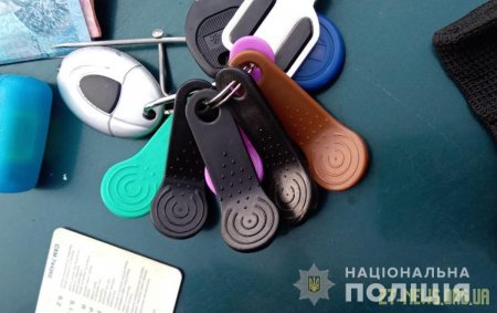 Оперативники Житомирщини затримали у столиці групу домушників