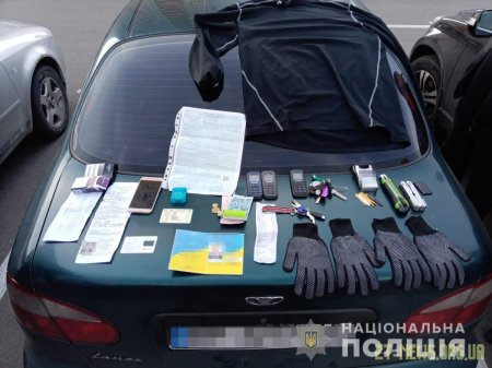 Оперативники Житомирщини затримали у столиці групу домушників