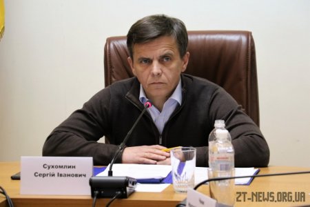 Виконавчий комітет міської ради вирішив призупинити роботу закладів торгівлі